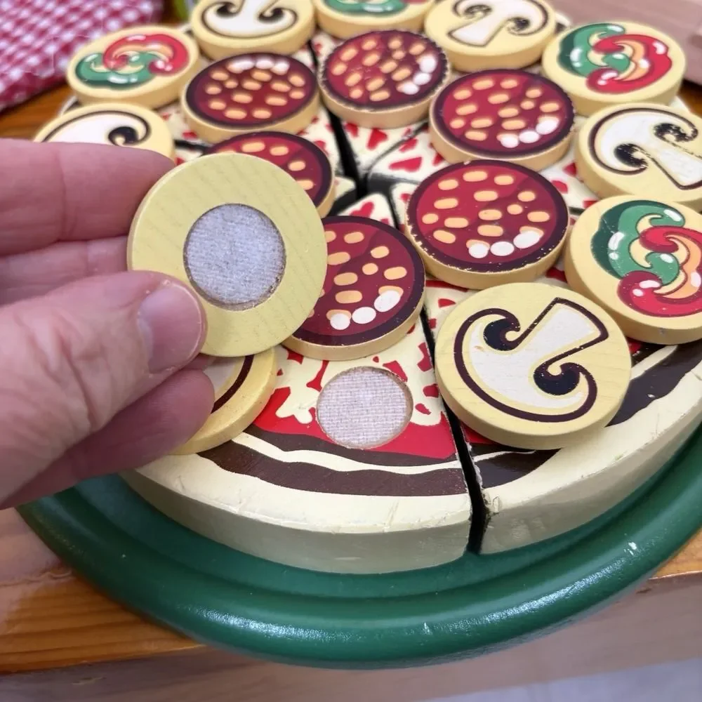 Melissa and Doug Pizza Party Set Wooden Toddler‎ Play Kitchen Restaurant Toy